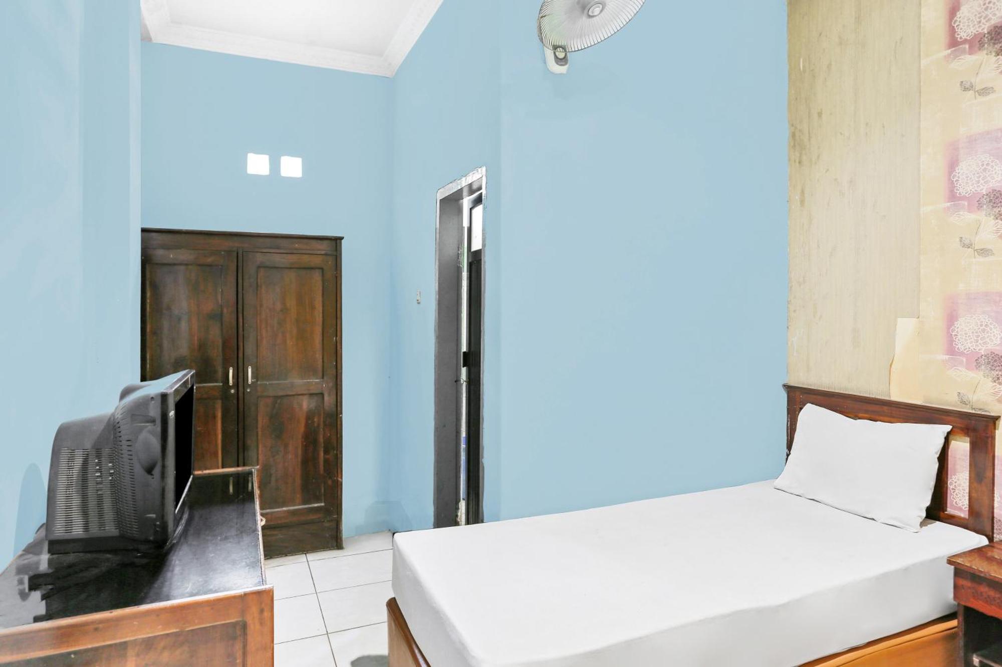 Oyo 93046 Hotel Fortuna Parepare المظهر الخارجي الصورة