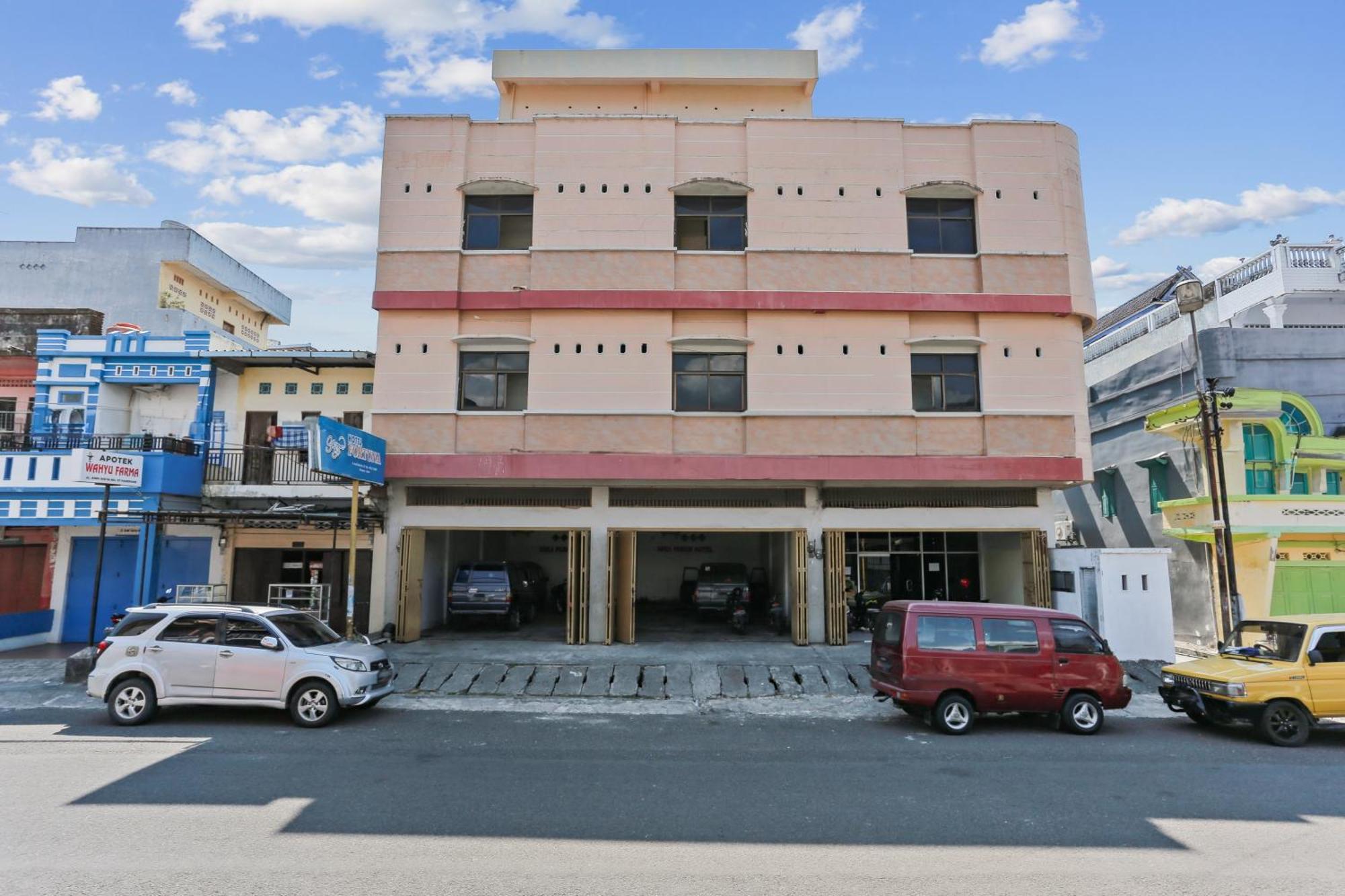 Oyo 93046 Hotel Fortuna Parepare المظهر الخارجي الصورة